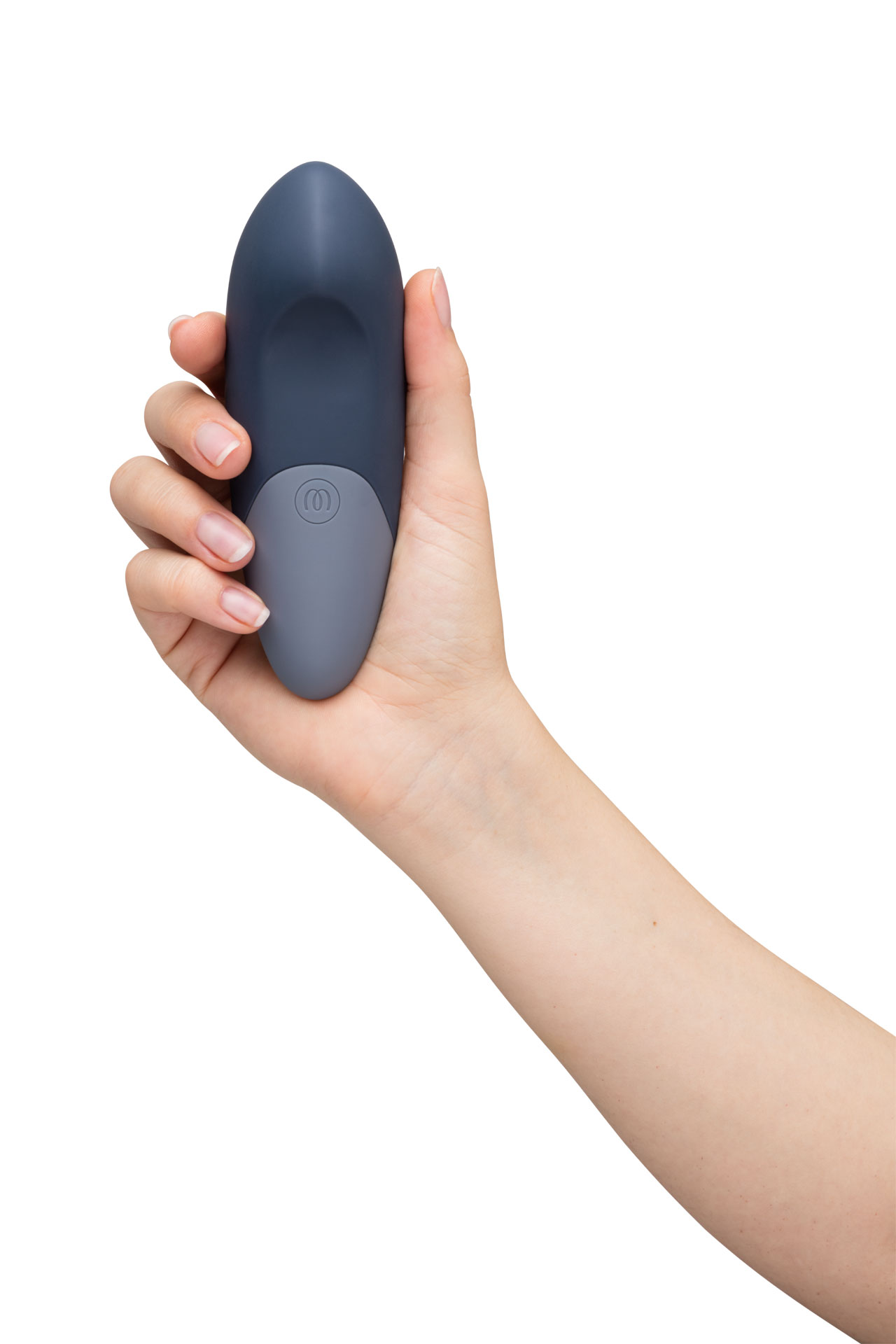 Aufliegevibrator Womanizer Vibe blau - Bild 3 Aufliegevibrator Womanizer Vibe blau - von Frauenhand gehalten zur Größenverdeutlichung