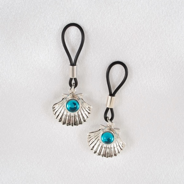 Brustschmuck Muschel - versilbert Brustschmuck Muschel - versilbert