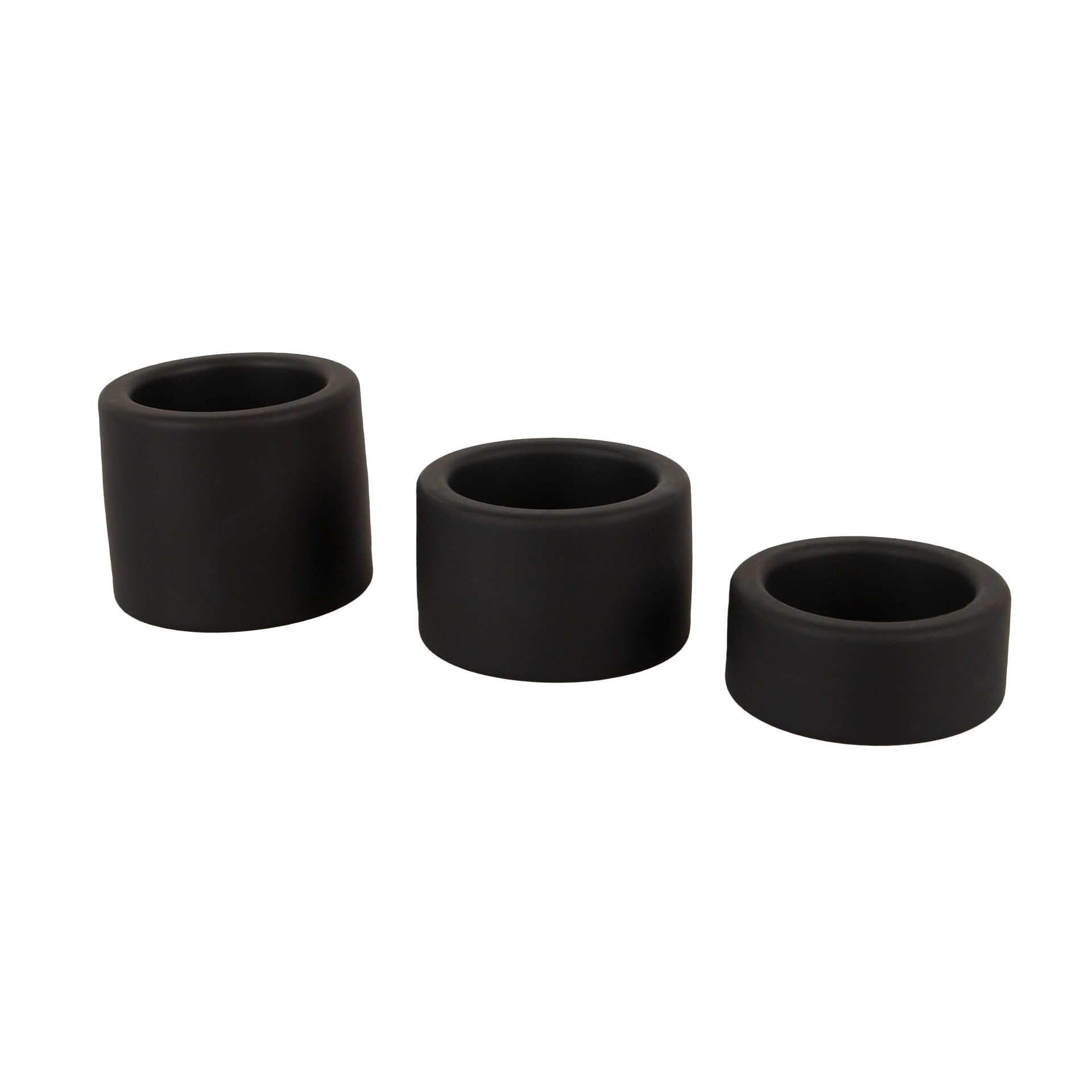 Ball Stretcher Set - Bild 1 Die 3 unterschiedlich hohen Hodenringe des Ball Stretcher Sets nebeneinander aufgestellt