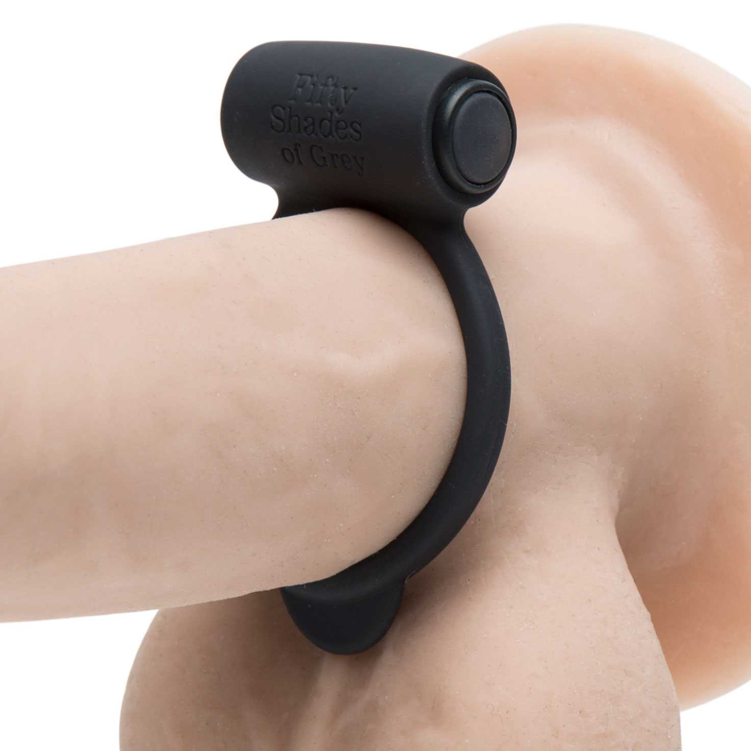 Cockring Yours and Mine, aufgezogen auf einen Dildo